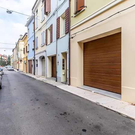 Lägenhet Ca 'pico With Wifi-few Steps From Center Mirandola