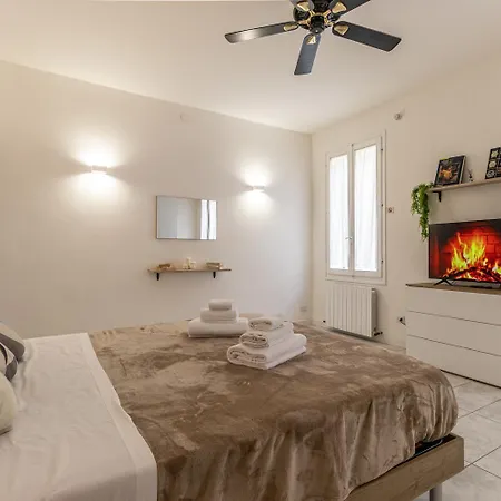 Ca 'pico With Wifi-few Steps From Center Мирандола